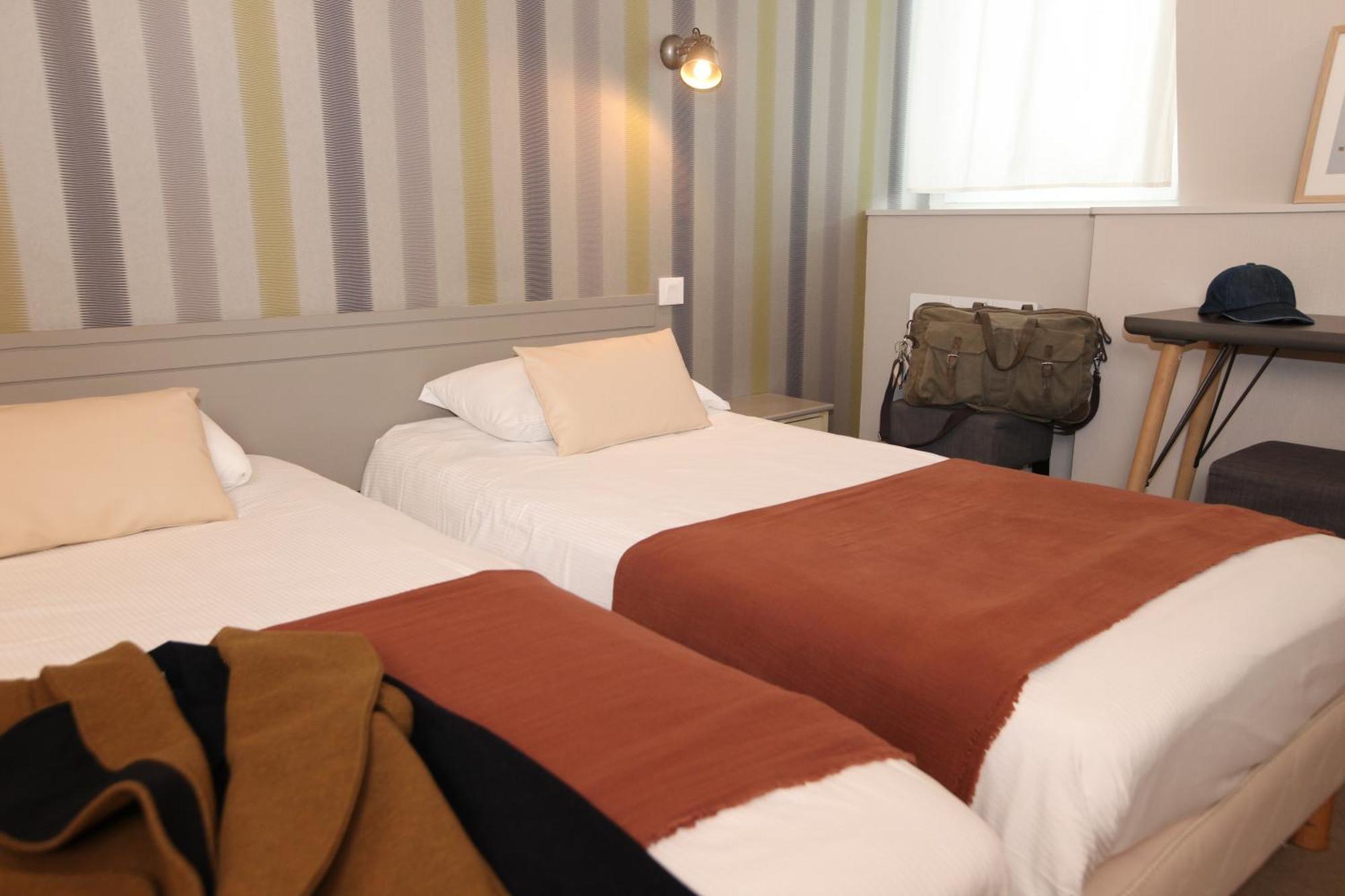 Cit'Hotel Les Alizes ดีนาร์ ภายนอก รูปภาพ