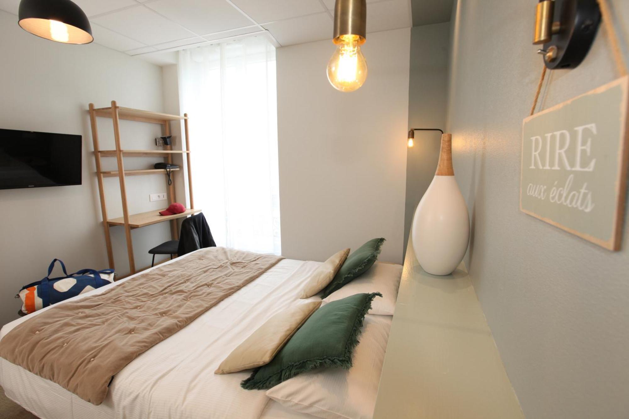 Cit'Hotel Les Alizes ดีนาร์ ภายนอก รูปภาพ
